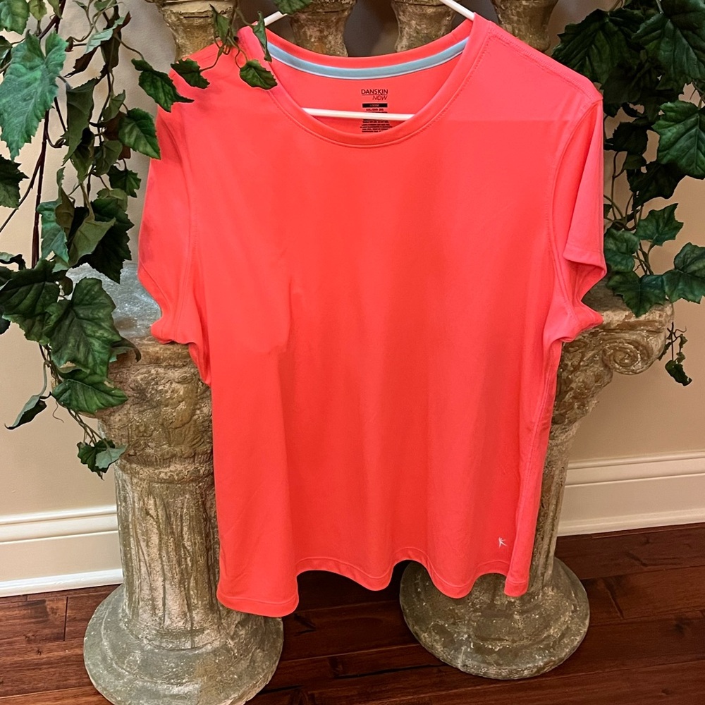 Danskin Now Coral Short Sleeve Tee